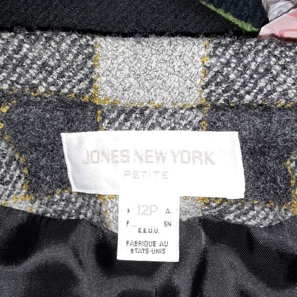 Jones New York Wool Blend Jacket size 12p - Picture 3 of 4